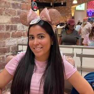 Meet your Posher, Gabriela